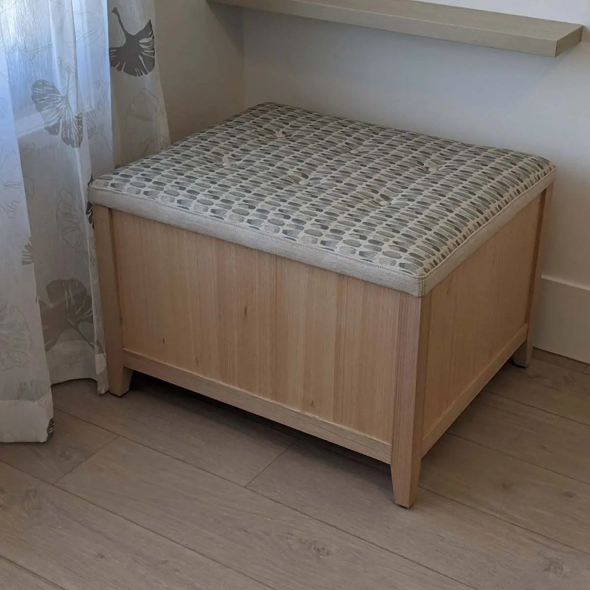 JS-Storage-box
